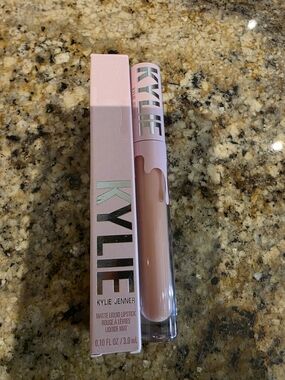 Kylie Cosmetics Matte Liquid Lipstick — Soft Nude Pink